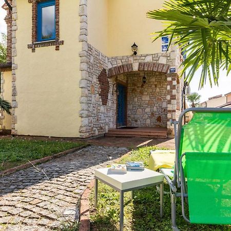 Villa-Johanna Kaštelir المظهر الخارجي الصورة